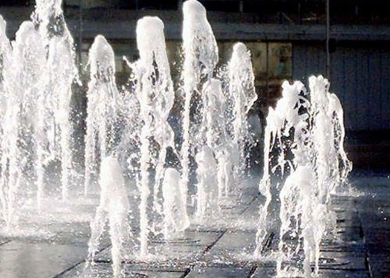 Volledig Messings Dansende Droge Fontein Jet Nozzles Vertical Water Spray